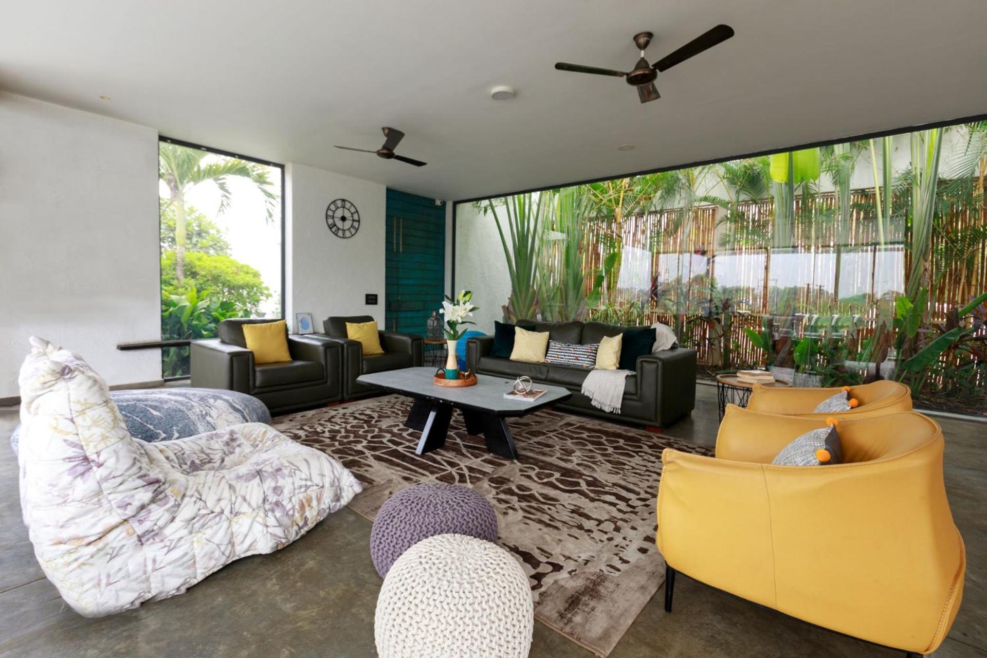 Shikrapur Open House By Stayvista - Nestled In Nature, Featuring A Swimming Pool & Expansive Lawn For A Serene Retreat מראה חיצוני תמונה